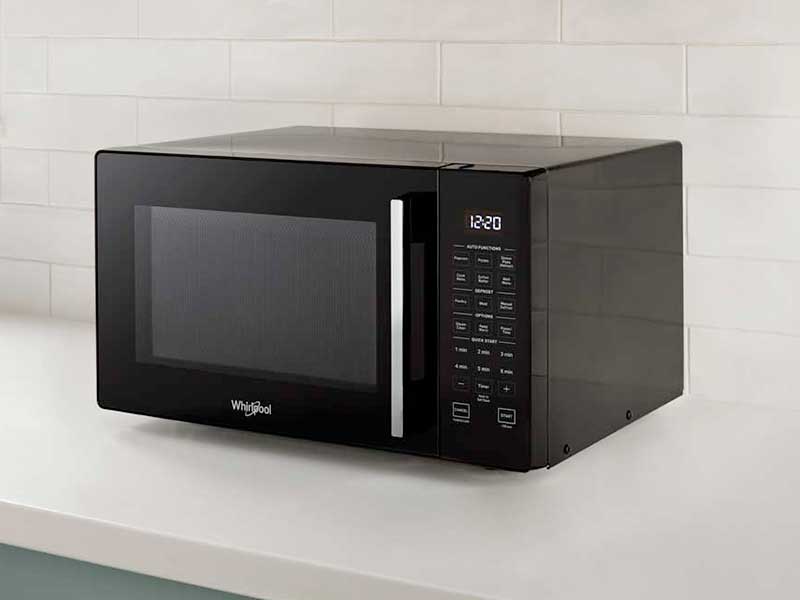 Horno microondas de 0.9', color negro, Whirlpool LWMC30309LB.